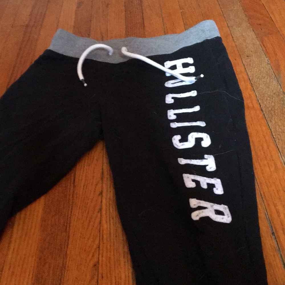 Black Hollister sweats